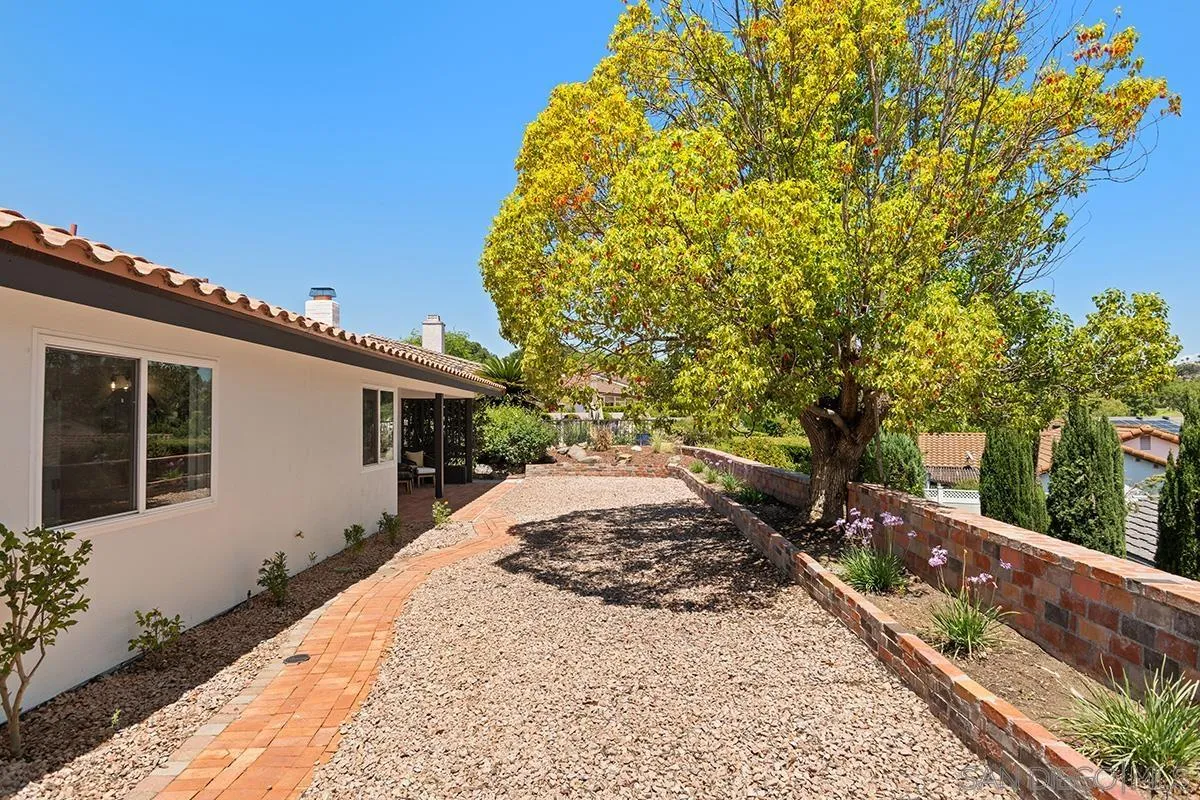 https://cdn.realtyfeed.com/cdn/127/260010971/5f59b92e312868d9f26e9f4e99239907.webp