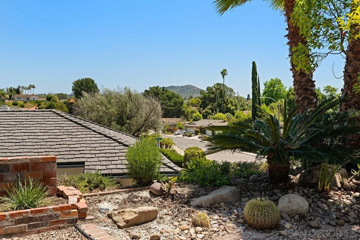 https://cdn.realtyfeed.com/cdn/127/260010971/908add3be312af49feb3e49318ad2315.webp