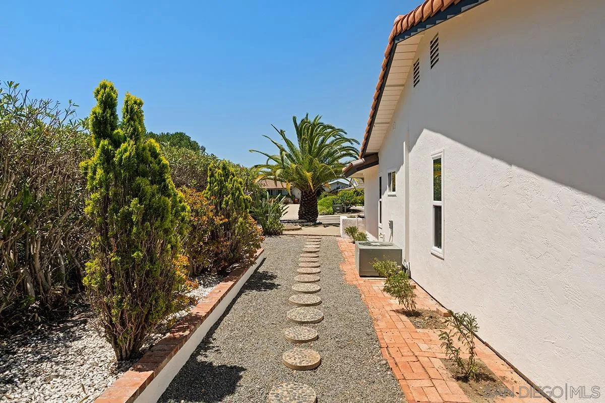 https://cdn.realtyfeed.com/cdn/127/260010971/9dbff46e720591c16e3966ff50d5c596.webp
