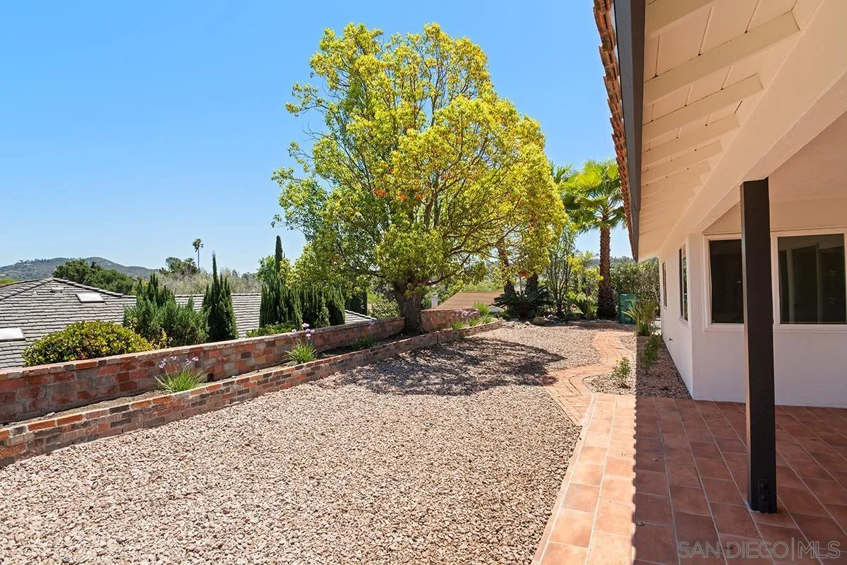 https://cdn.realtyfeed.com/cdn/127/260010971/e41a3747b6079a47e5805903f701a701.webp