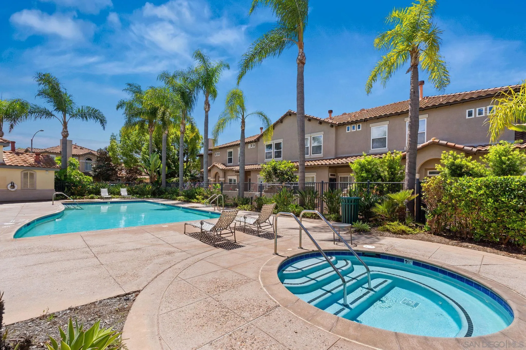 https://cdn.realtyfeed.com/cdn/127/260010977/2829387dfcce812b9da6385881b56823.webp