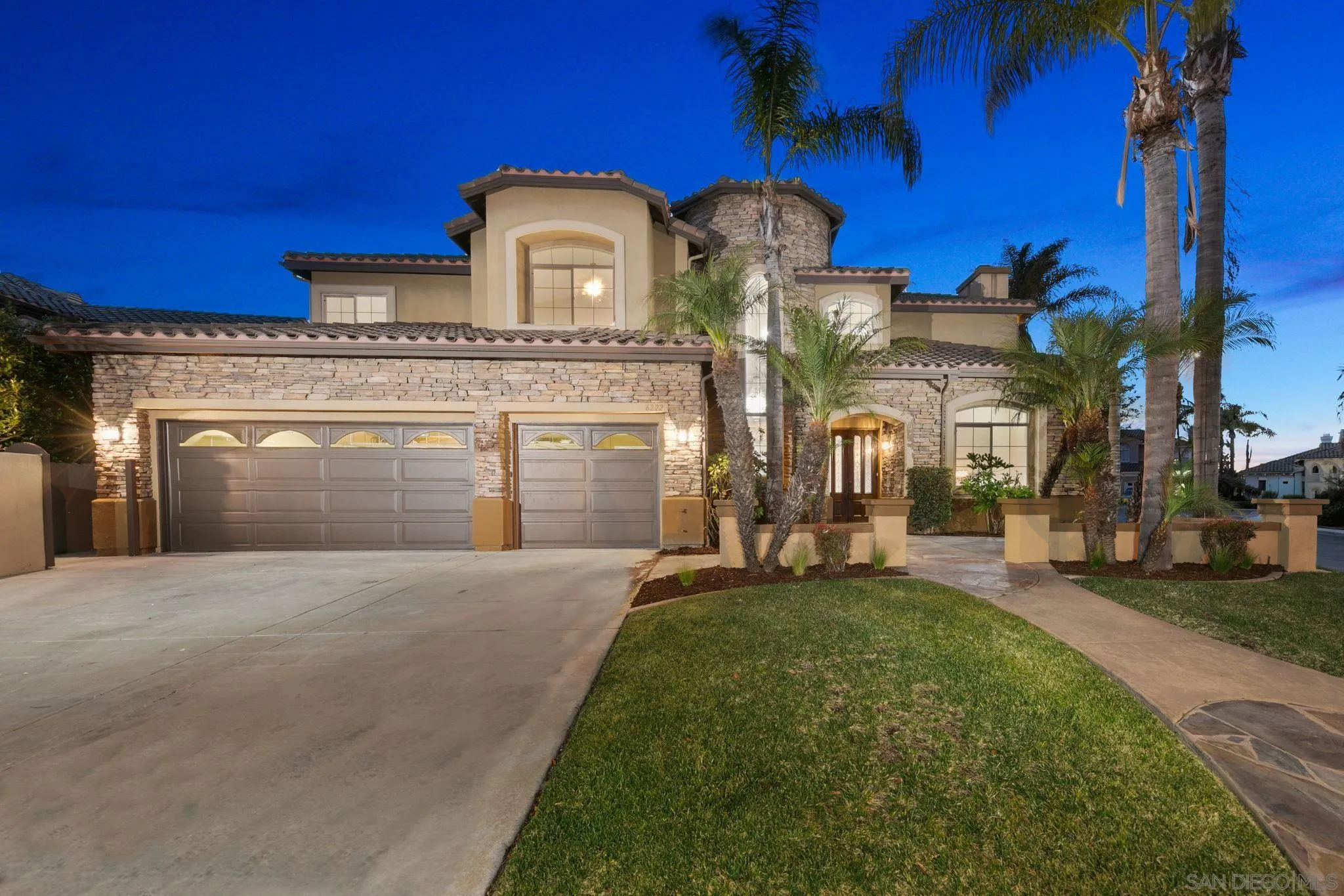 https://cdn.realtyfeed.com/cdn/127/260010977/46ebdd9d38a5e2d9b5eb1af7bb978913.webp