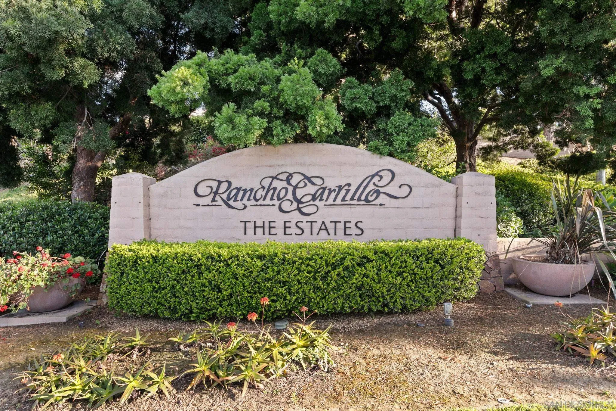 https://cdn.realtyfeed.com/cdn/127/260010977/4c51a7b06cdf6824cd1e7ed45b8088d8.webp
