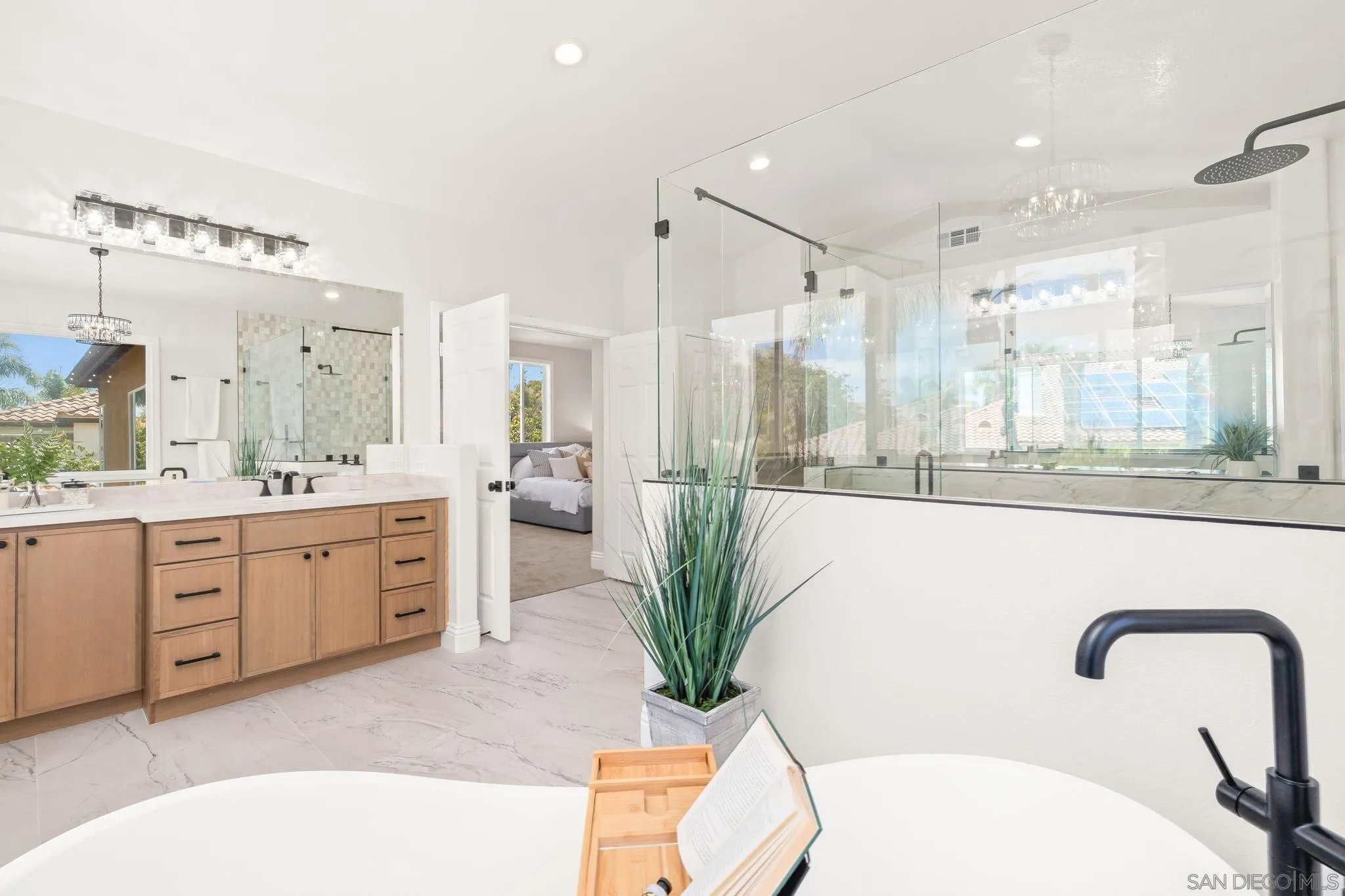 https://cdn.realtyfeed.com/cdn/127/260010977/5c35deb598ff561392e541f593462bed.webp