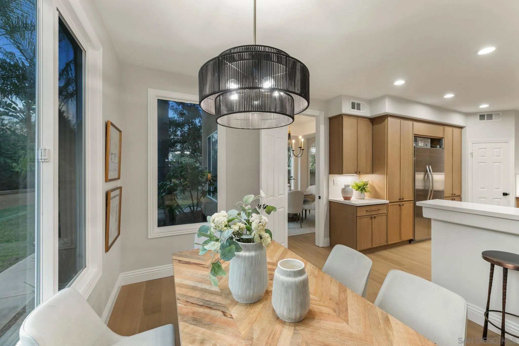 https://cdn.realtyfeed.com/cdn/127/260010977/60c2af3f17bcb37783ab5841f171a0ae.webp
