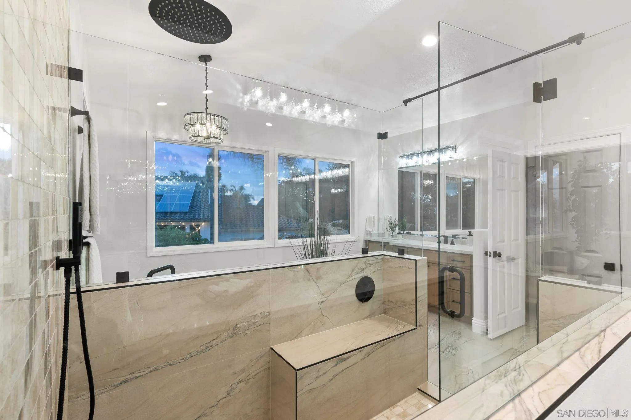 https://cdn.realtyfeed.com/cdn/127/260010977/a74077b9af9b54f6cc2d1eba8411a6ef.webp