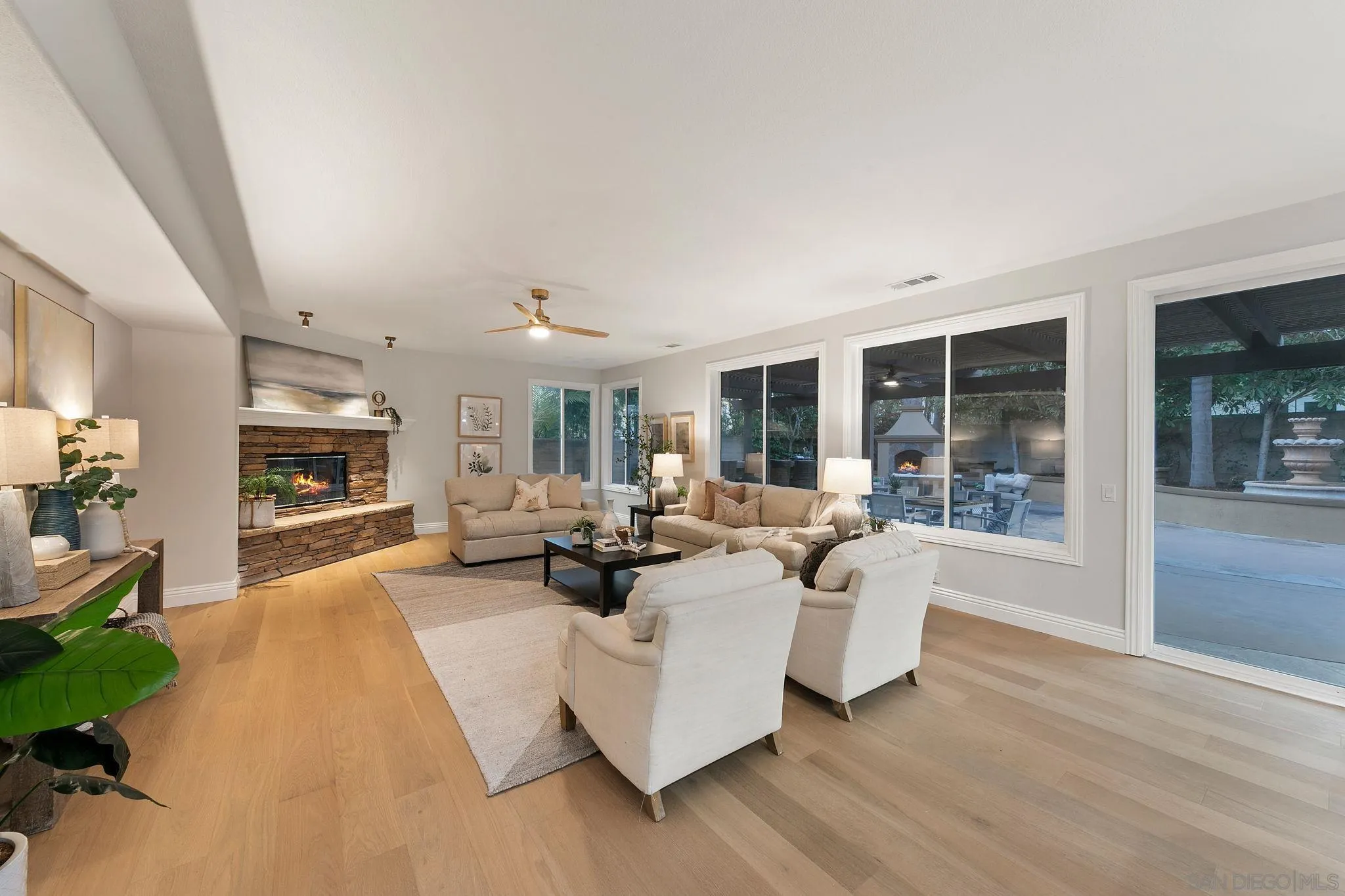 https://cdn.realtyfeed.com/cdn/127/260010977/b68b8e997a0c0ef0a321c4b49c8440cf.webp