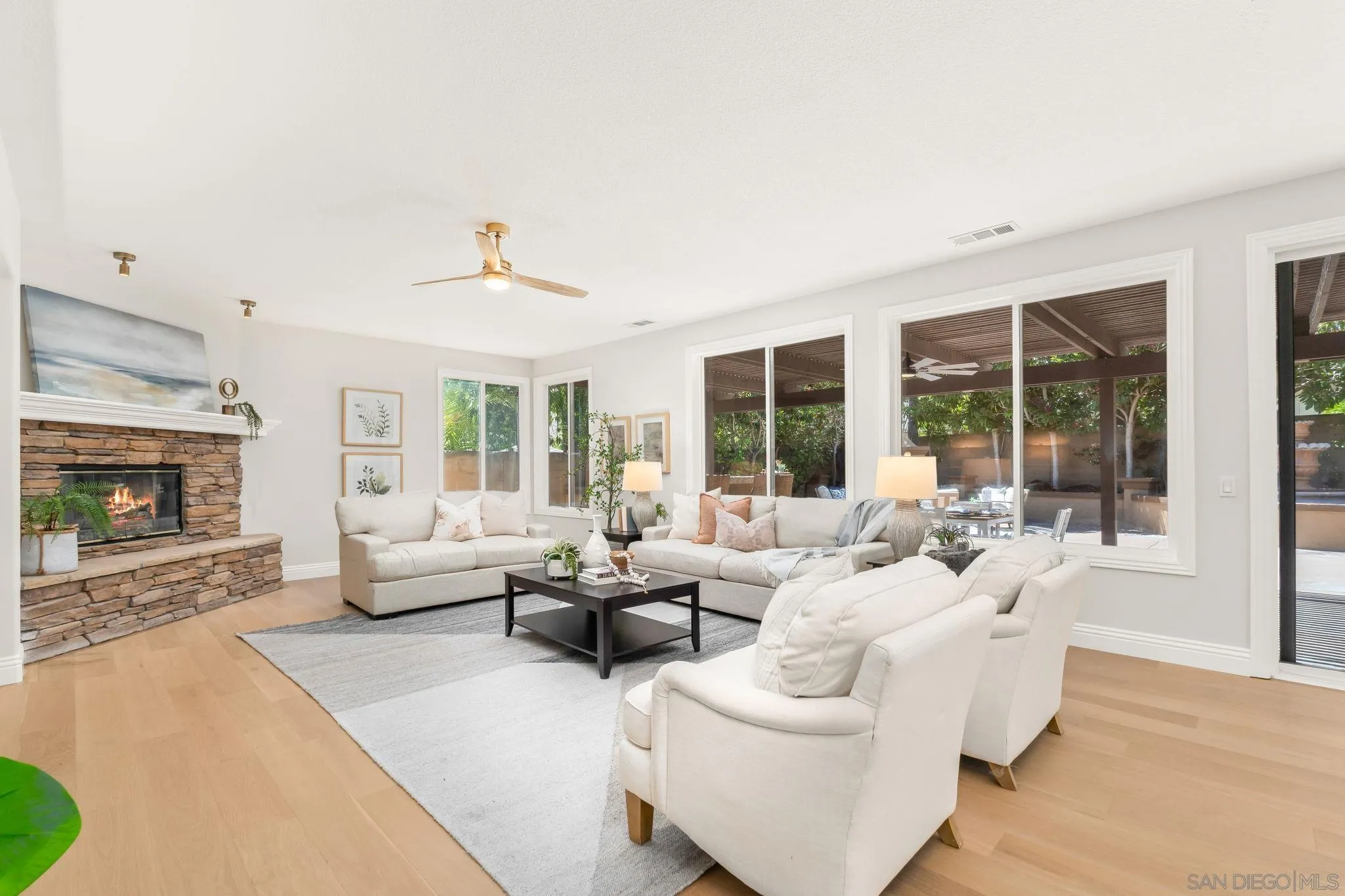 https://cdn.realtyfeed.com/cdn/127/260010977/b81168112849cb7a9a9093250da72e6c.webp