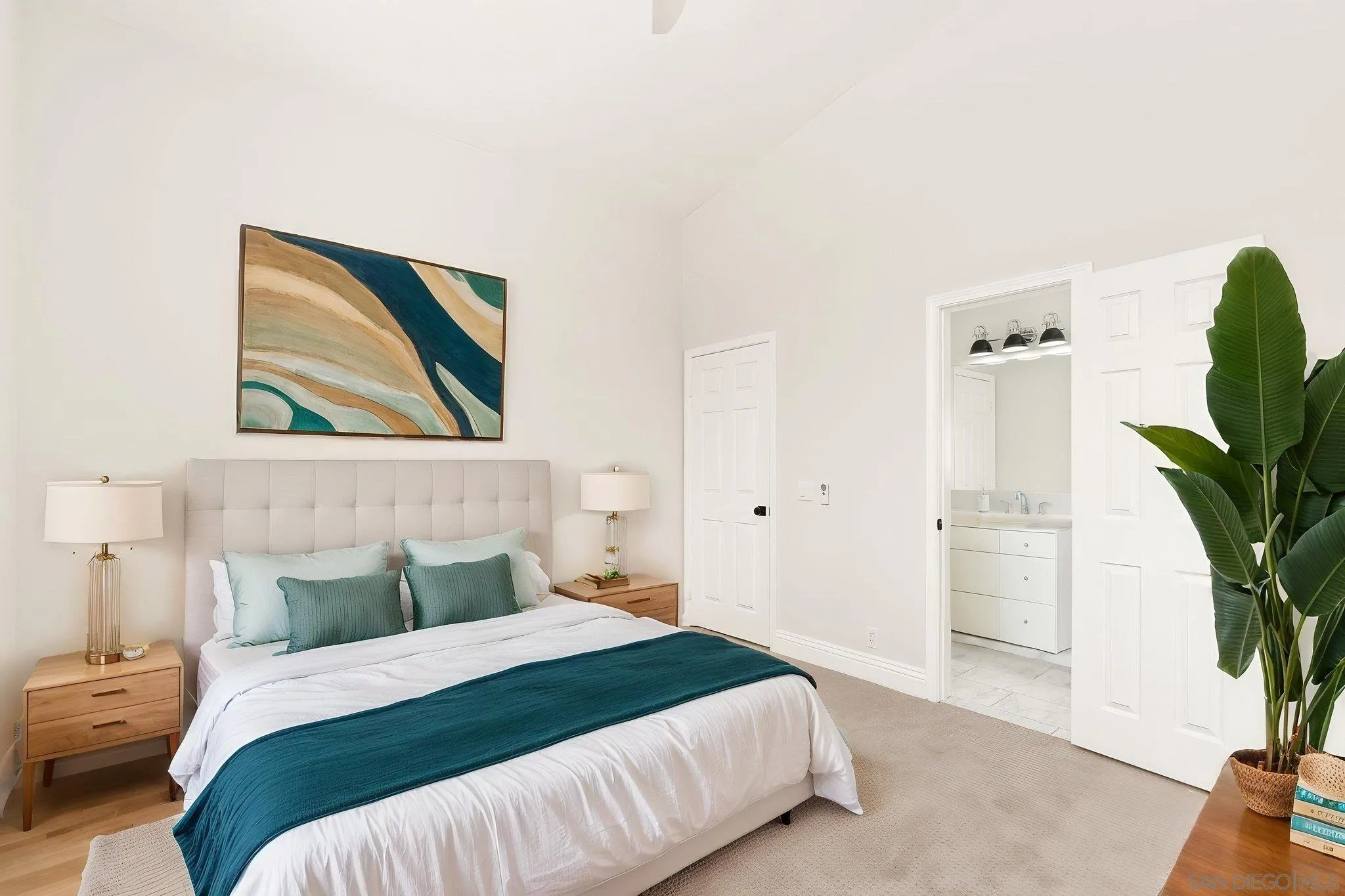 https://cdn.realtyfeed.com/cdn/127/260010977/bee0c3aa37b4b0dbfbb45eaf92159f65.webp