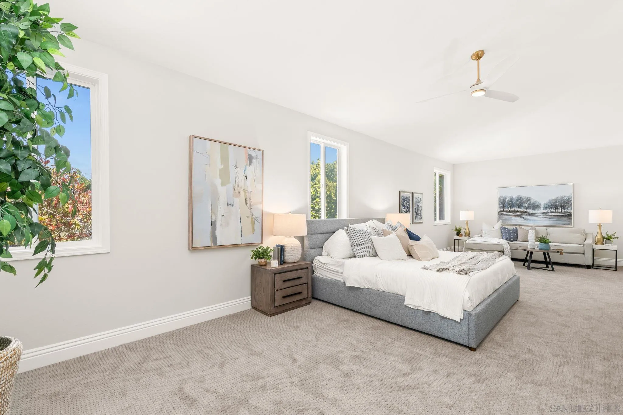 https://cdn.realtyfeed.com/cdn/127/260010977/ebf0873bf06b56ae4be2e3f999852fdd.webp