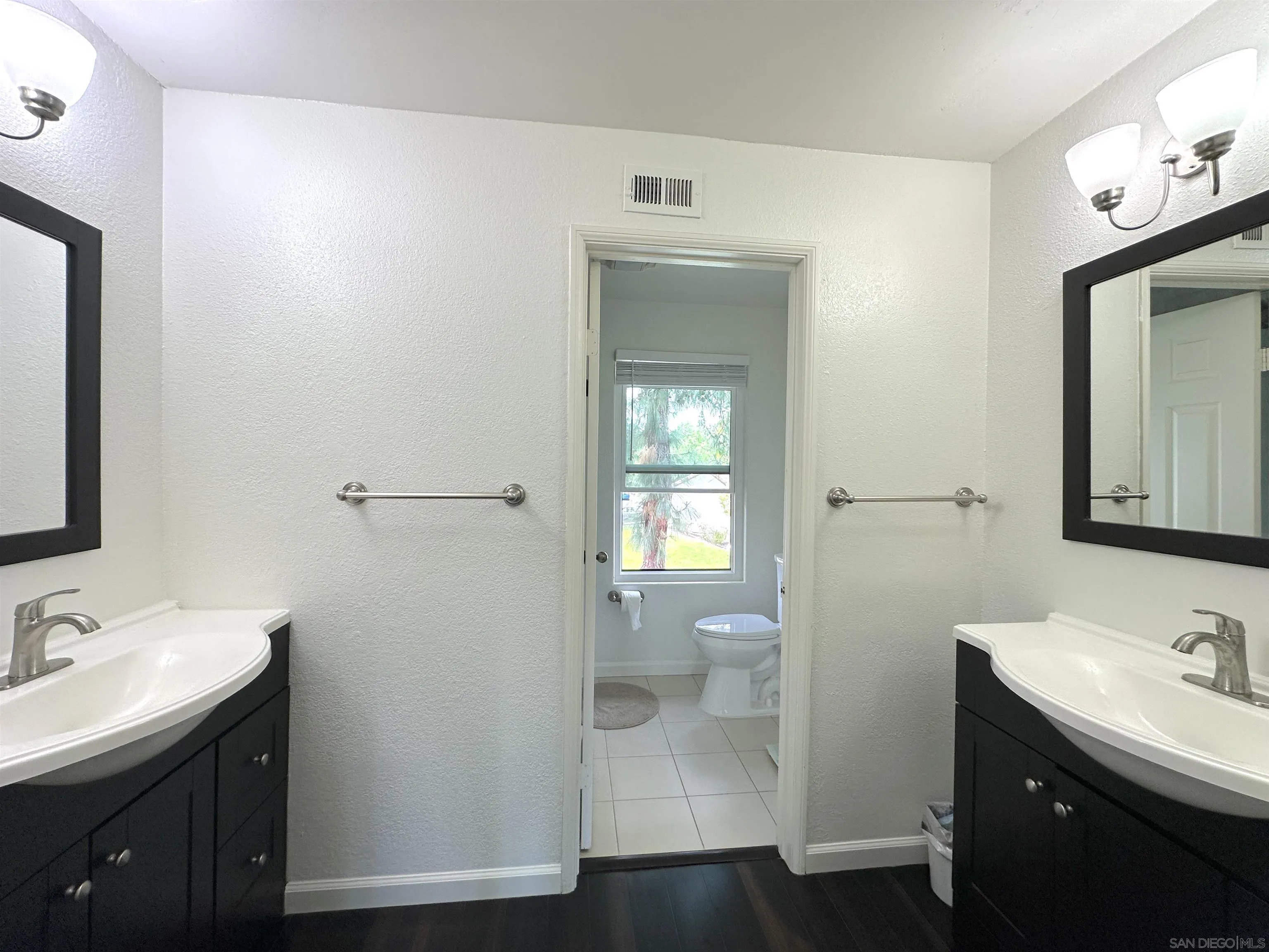Photo #15: 260010979 Listing: Photo #15