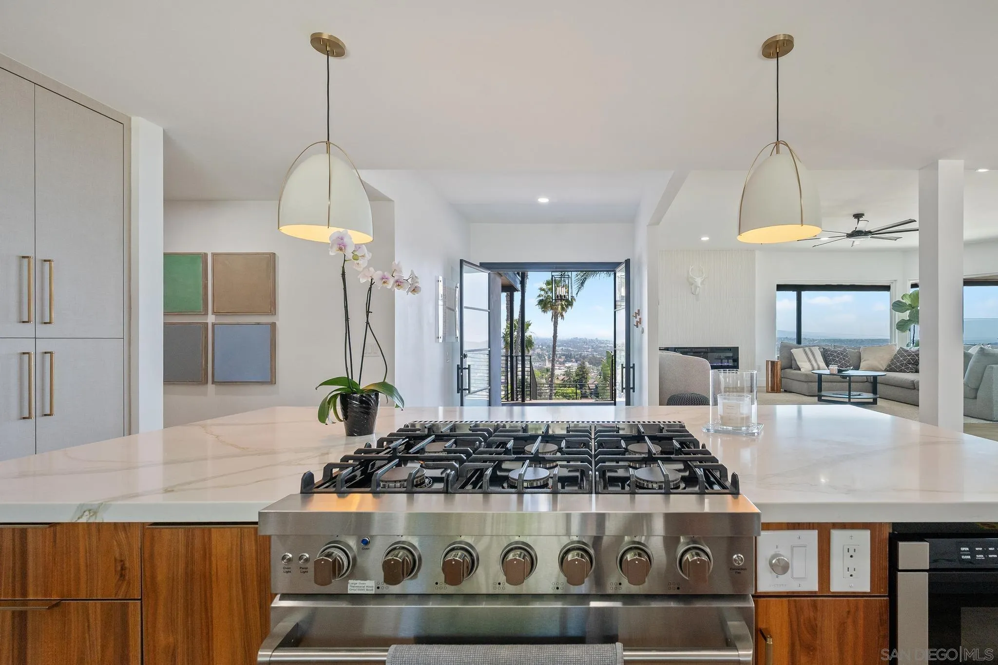 https://cdn.realtyfeed.com/cdn/127/260010980/4cf6cea490bf161b4f74a97007209b2a.webp