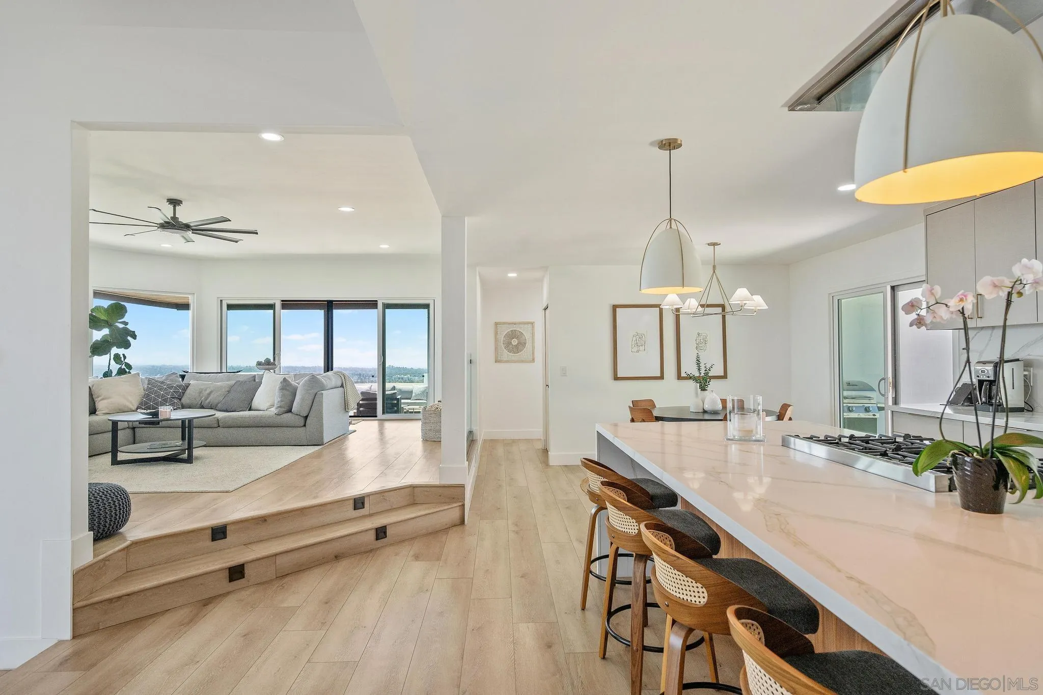 https://cdn.realtyfeed.com/cdn/127/260010980/d93882daa6aac327a1413c416223328c.webp