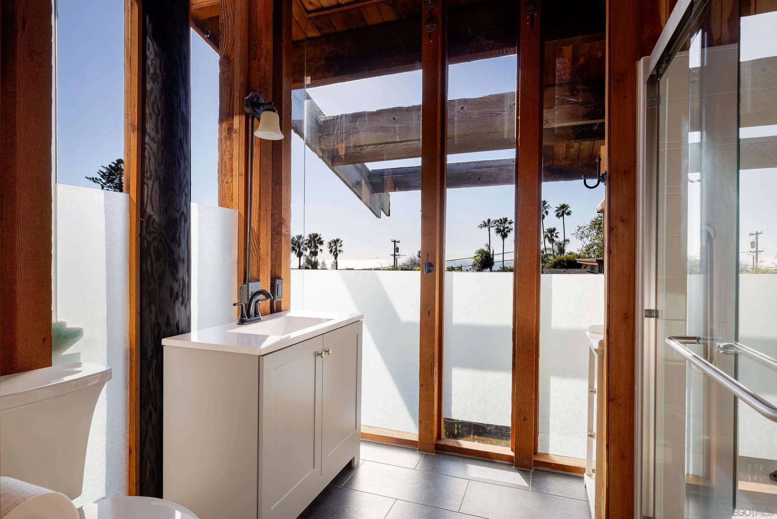 https://cdn.realtyfeed.com/cdn/127/260010982/bd3ade050de8c32c48104c20025bd4c2.webp