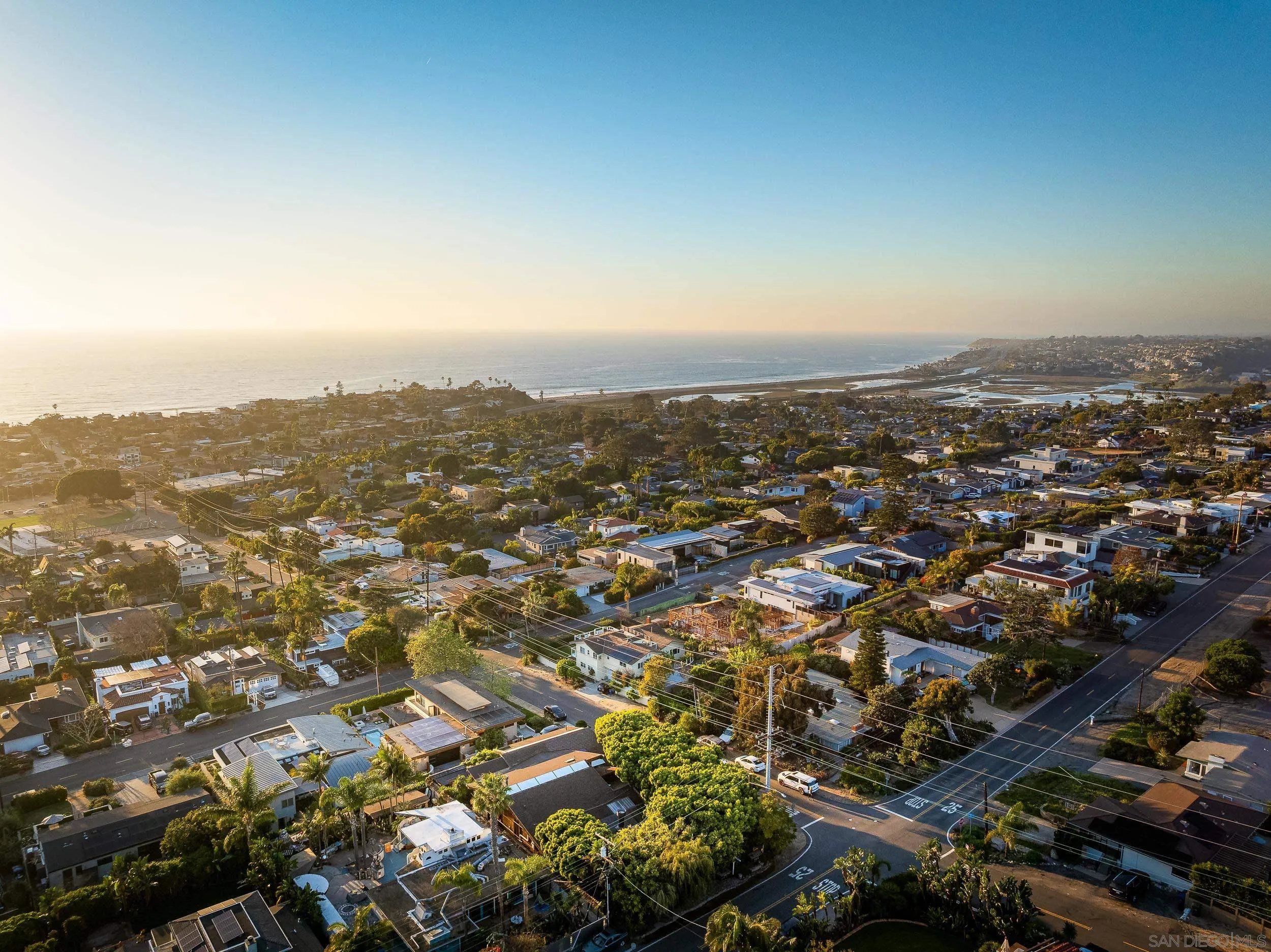 https://cdn.realtyfeed.com/cdn/127/260010982/ca0b6d41a13e99f0a82b4dfa988d7977.webp