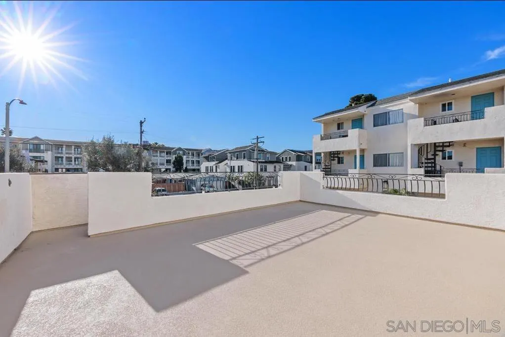 https://cdn.realtyfeed.com/cdn/127/260010983/f9cac947fa49aa5093ab712d280db0a1.webp