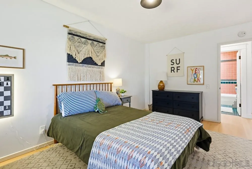 https://cdn.realtyfeed.com/cdn/127/260010984/48f30de2969d6d4b6d51c5c5b7ec87a7.webp