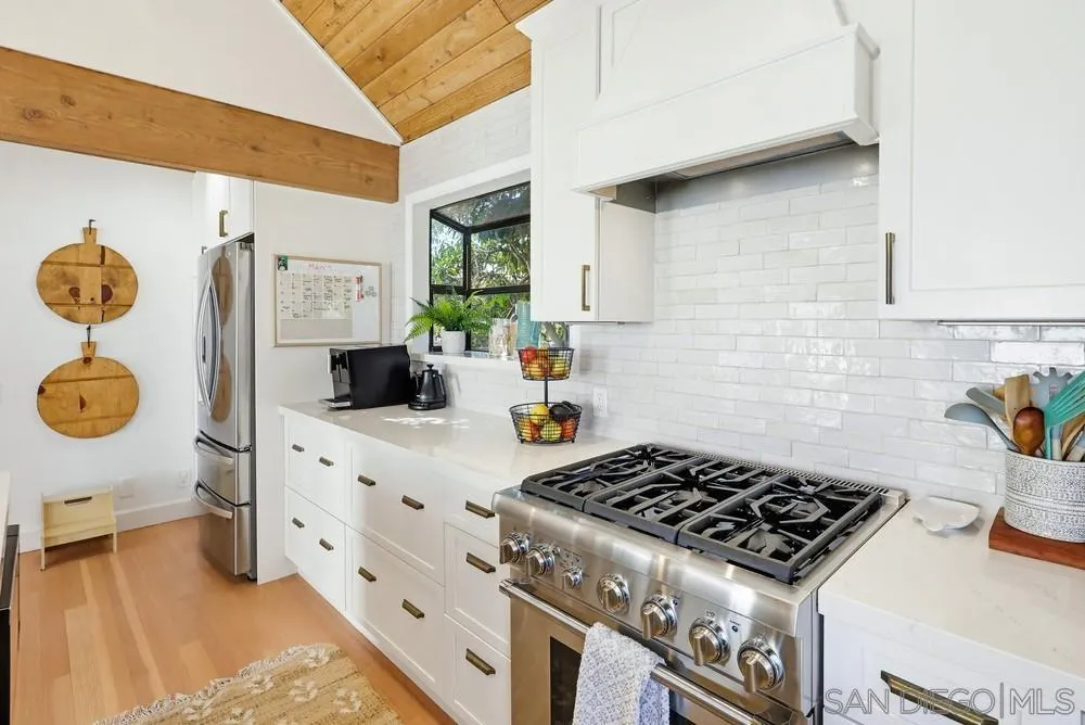 https://cdn.realtyfeed.com/cdn/127/260010984/6aceaa7fd6ee6e248e90efa0b69ba68d.webp