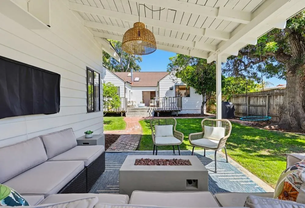 https://cdn.realtyfeed.com/cdn/127/260010984/90a730e1904f36bb957cd7815830d845.webp