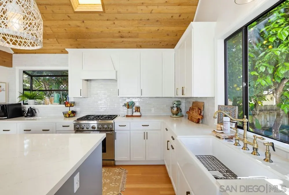 https://cdn.realtyfeed.com/cdn/127/260010984/d55fafb2136c6e1acbfeb12bd2c2ca06.webp