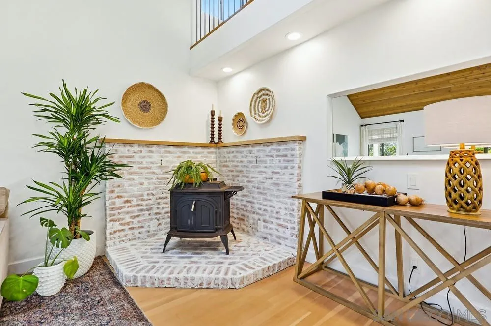 https://cdn.realtyfeed.com/cdn/127/260010984/f6486e1eccc0e2f6d246c884b00e2268.webp