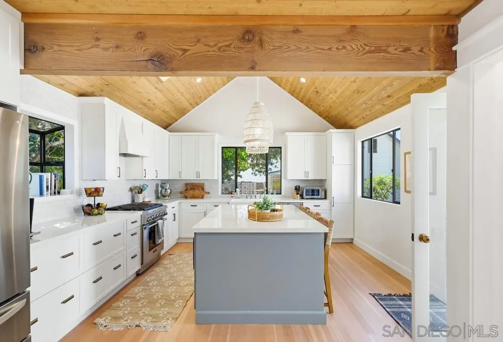 https://cdn.realtyfeed.com/cdn/127/260010984/ffd71508ea2b737a12db502b95919fe7.webp