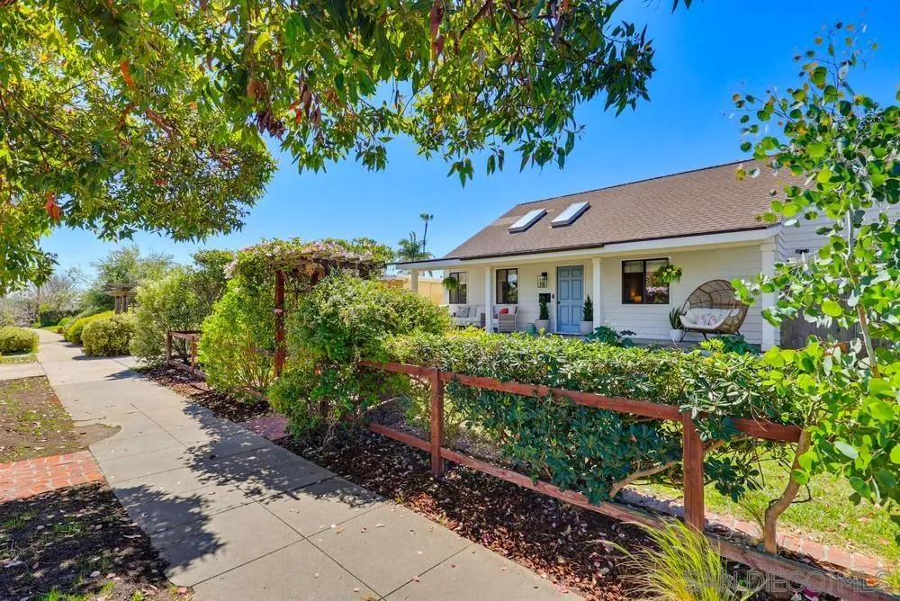 https://cdn.realtyfeed.com/cdn/127/260010984/fffc7432e08c1e10c256a48da9b4e8c6.webp