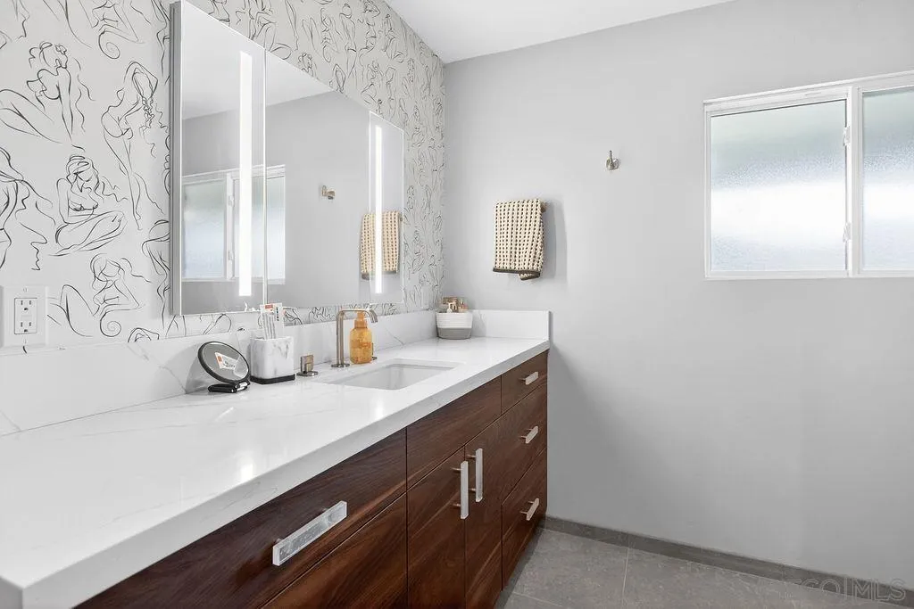 https://cdn.realtyfeed.com/cdn/127/260010986/03ad419bf4f51369fa06243403467518.webp