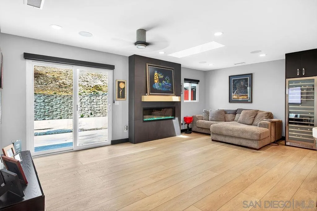 https://cdn.realtyfeed.com/cdn/127/260010986/2892d2f2ebd8de34c6a8bf31237d9a1b.webp