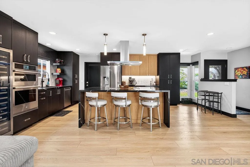 https://cdn.realtyfeed.com/cdn/127/260010986/3b11f22c72eaae6dd00fe7144ed04d8b.webp