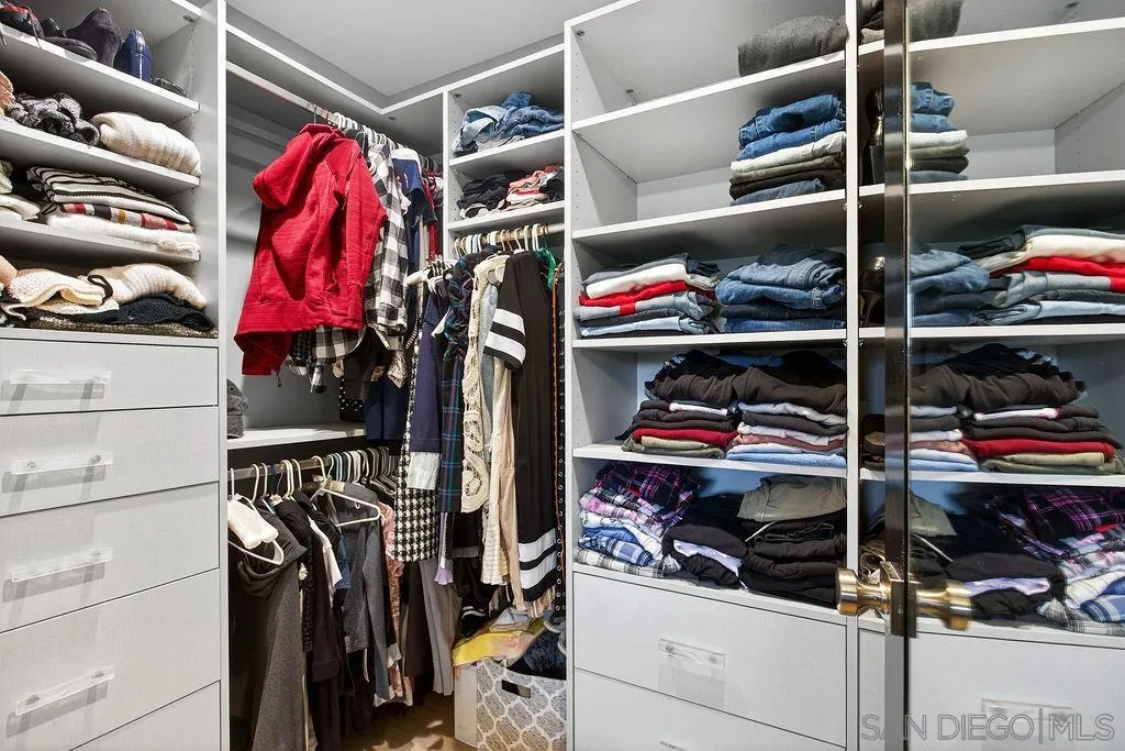 https://cdn.realtyfeed.com/cdn/127/260010986/4e014d4989de298b8d24a7adef305dc5.webp