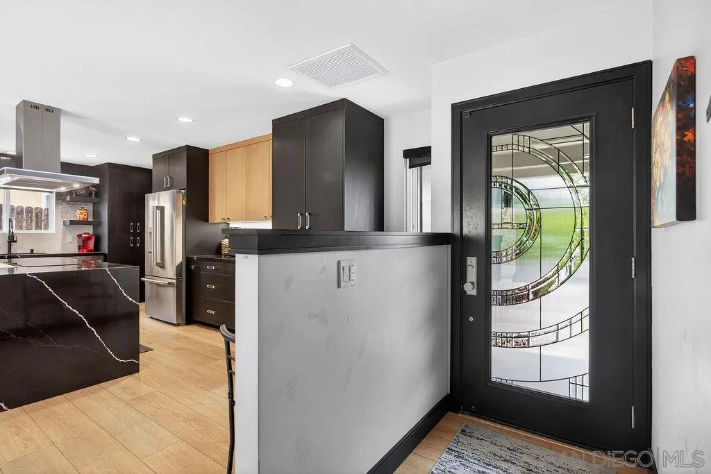 https://cdn.realtyfeed.com/cdn/127/260010986/fc31220ce26ed835f35e5072e42d31ac.webp