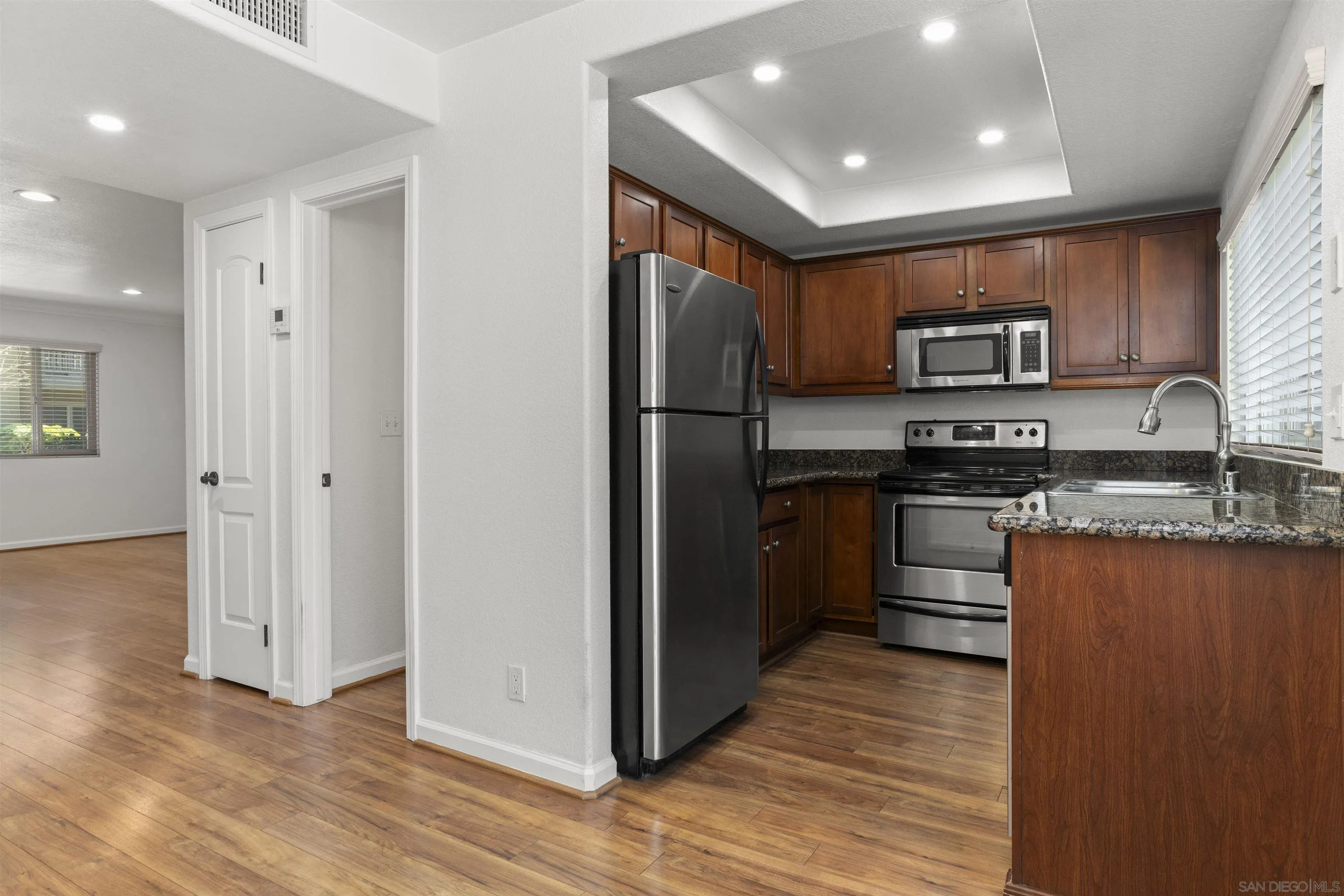 Photo #12: 260010990 Listing: Photo #12
