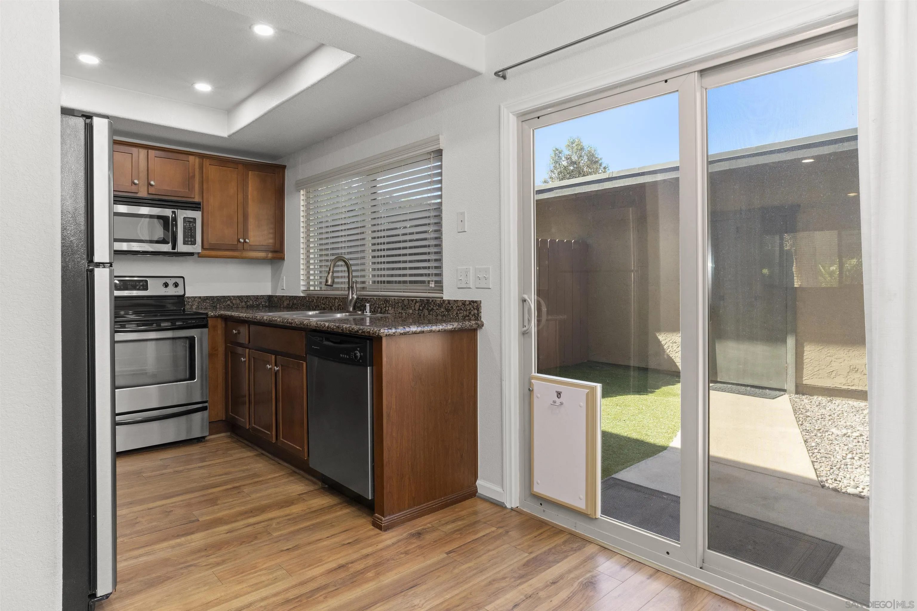 Photo #9: 260010990 Listing: Photo #9