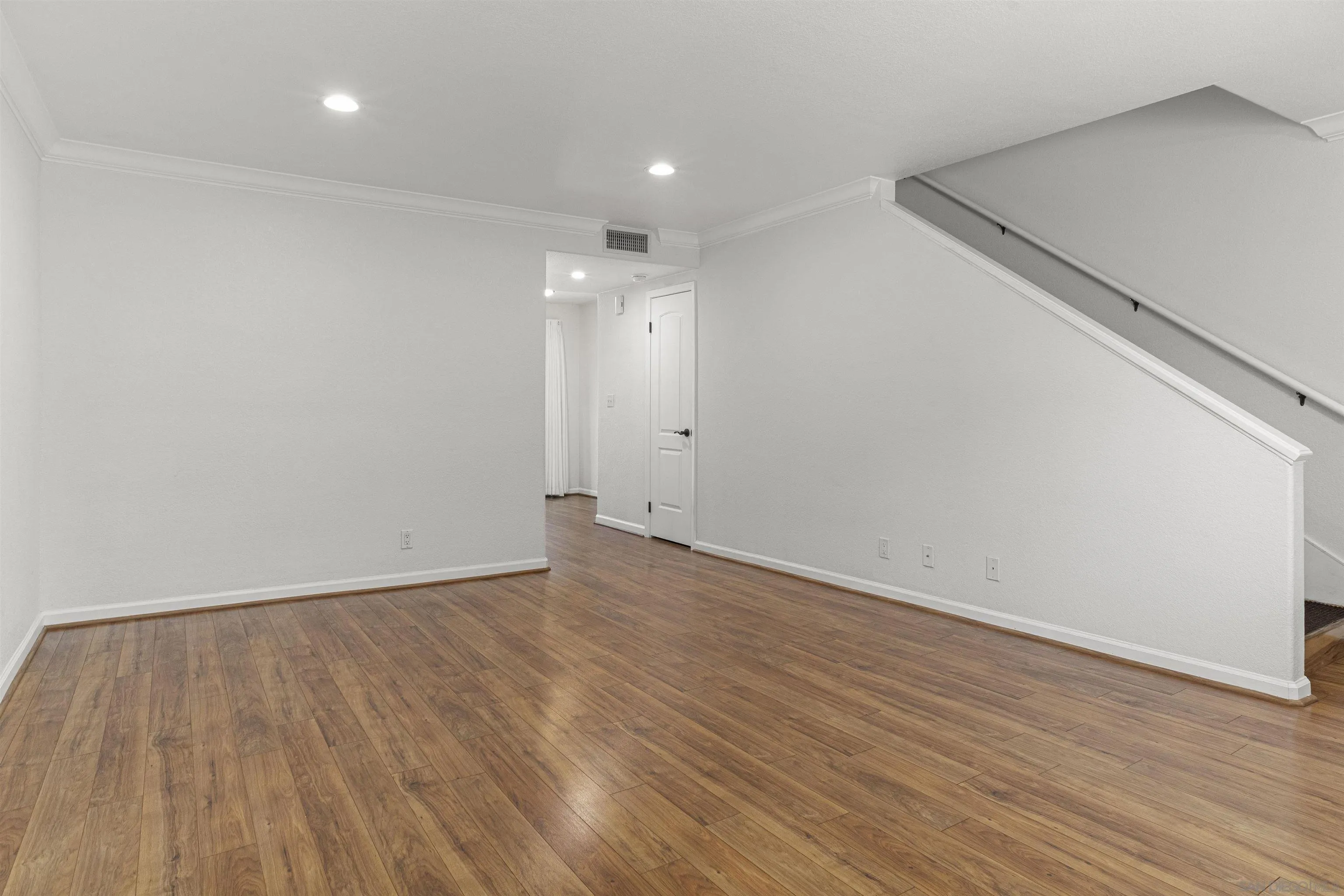Photo #6: 260010990 Listing: Photo #6