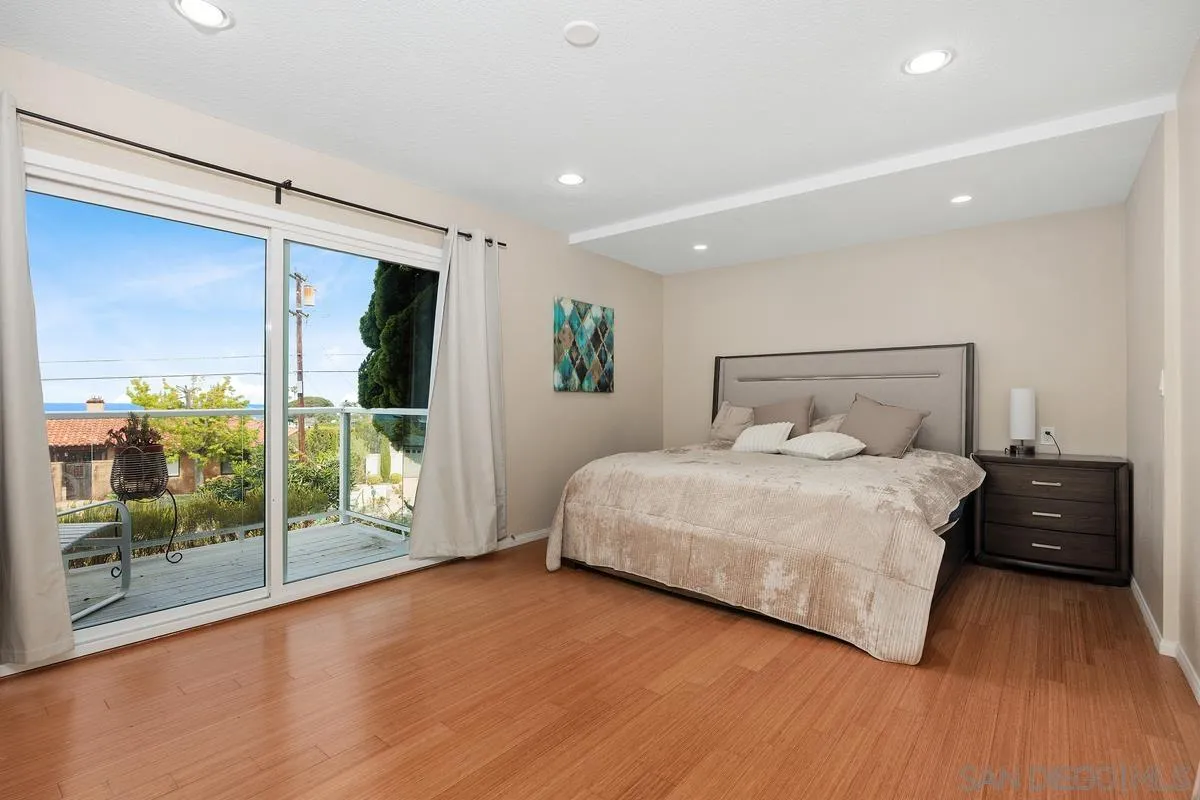 https://cdn.realtyfeed.com/cdn/127/260010993/18f5f818748b8980eac60d950a102b06.webp