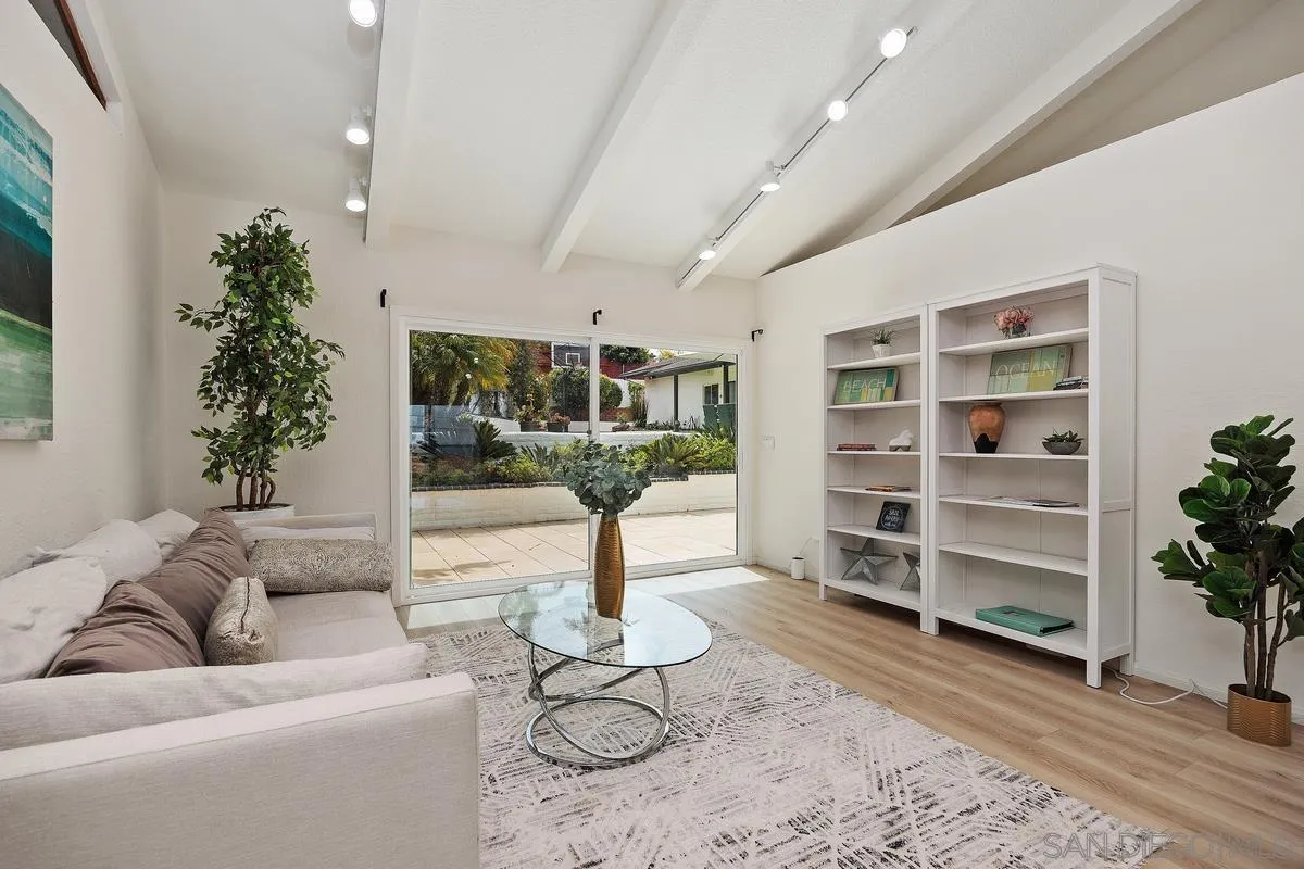 https://cdn.realtyfeed.com/cdn/127/260010993/422a5a9756d887af0ac14ec82b8bb4f3.webp