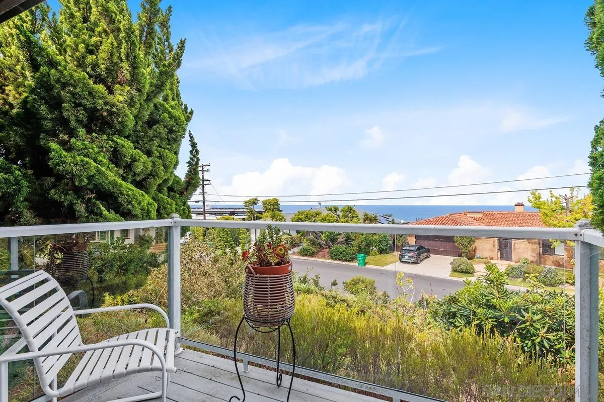 https://cdn.realtyfeed.com/cdn/127/260010993/6412e8f3a79a5ad77c14c4da967db238.webp