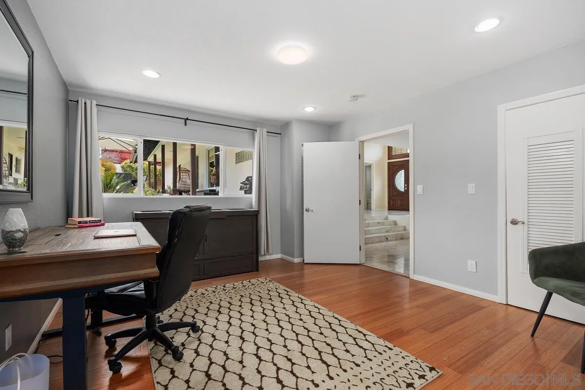 https://cdn.realtyfeed.com/cdn/127/260010993/81be2fb6938f3e50967bd01faa736750.webp