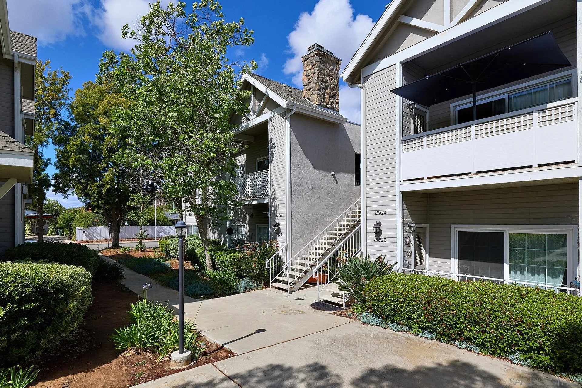 https://cdn.realtyfeed.com/cdn/127/260010994/24f12e2b5afe279f142d70c0b8cad2a6.webp