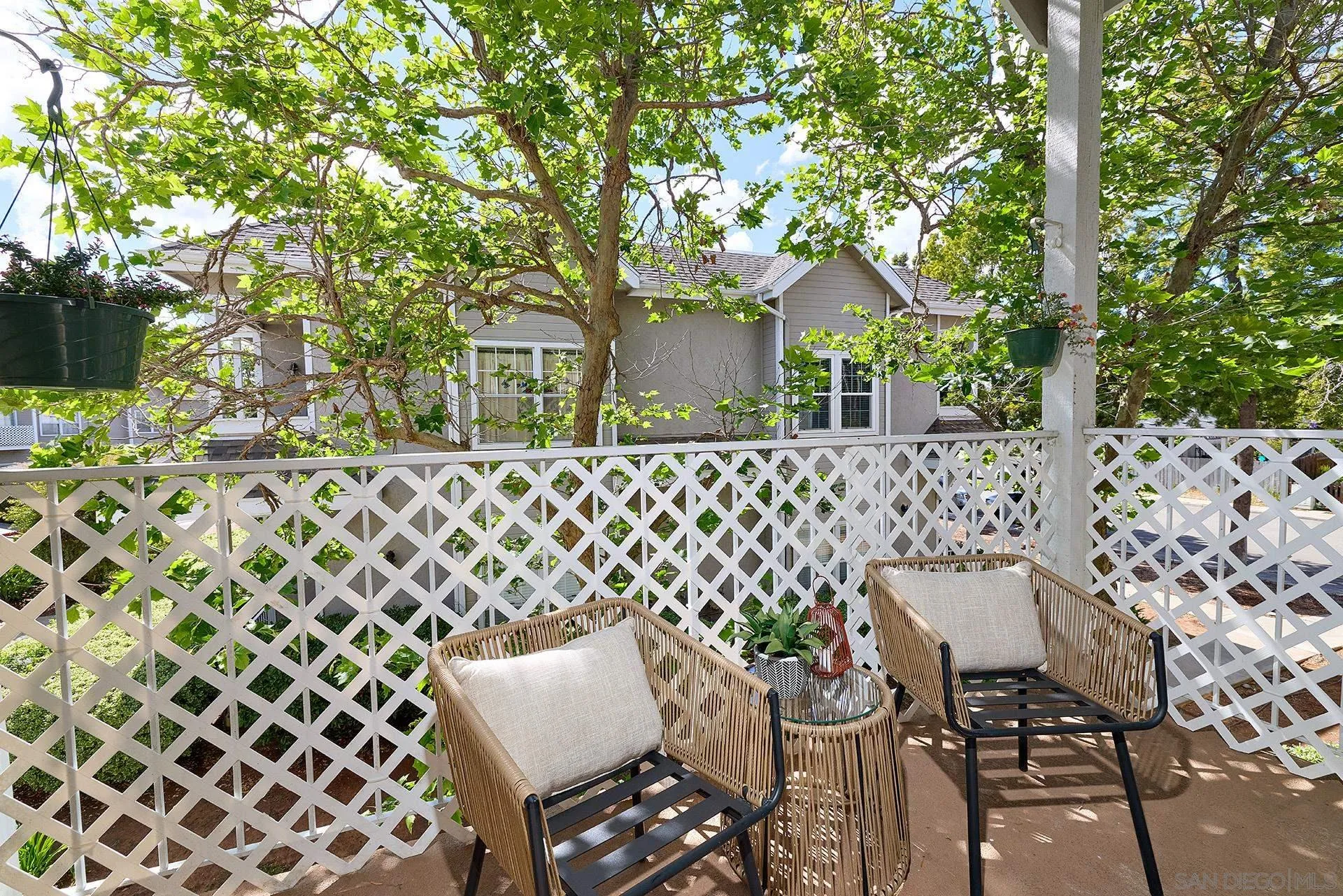 https://cdn.realtyfeed.com/cdn/127/260010994/2d207244442cf426314aeeb3ae35f667.webp