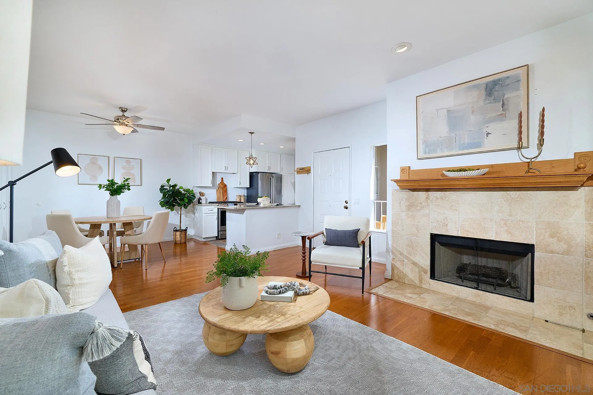 https://cdn.realtyfeed.com/cdn/127/260010994/2ea4a6c1c07022dbbfdba5dcca219938.webp