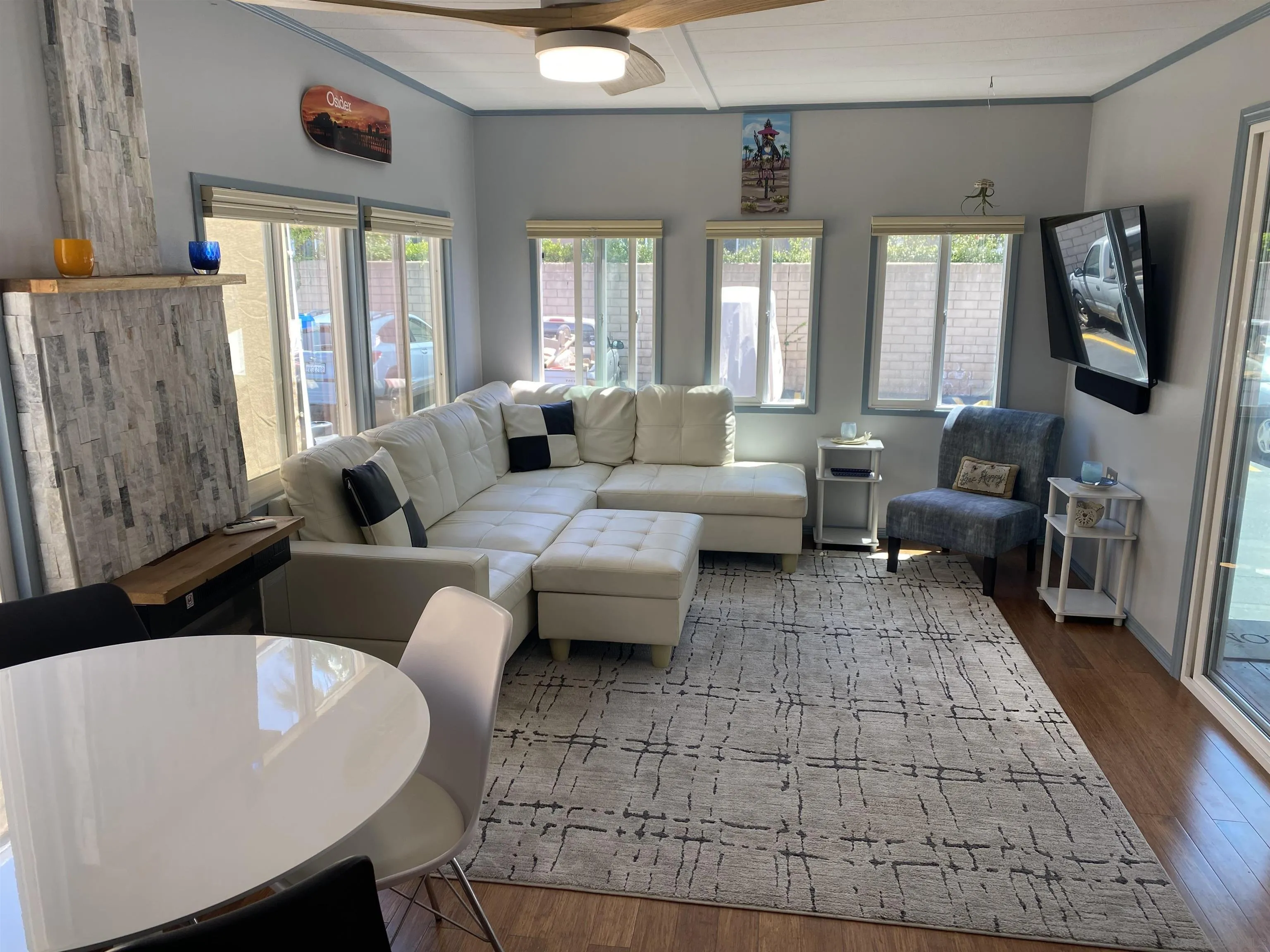 https://cdn.realtyfeed.com/cdn/127/260010997/92601c1ef42e2e4f24ec61e16ca2dc91.webp