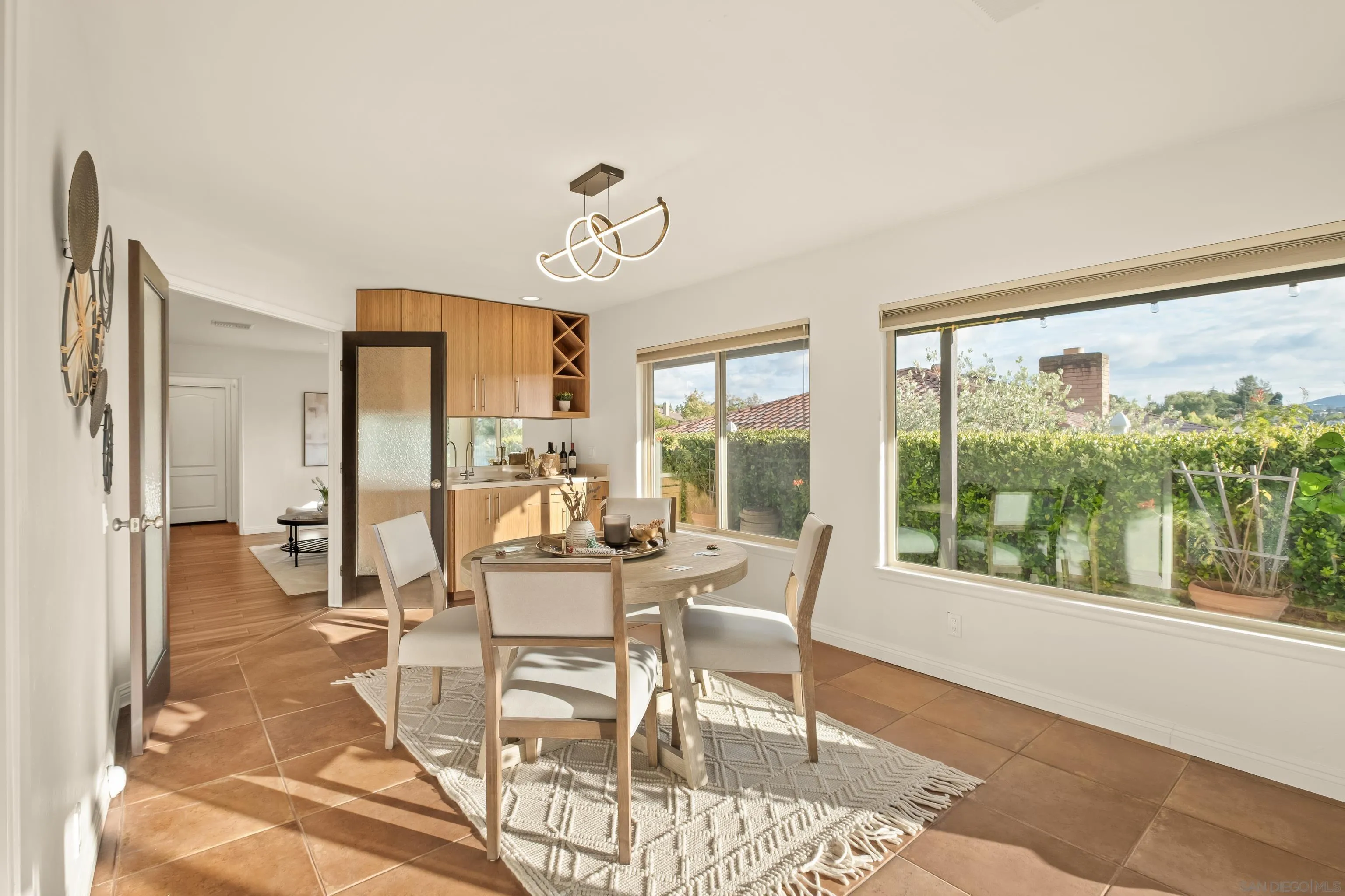https://cdn.realtyfeed.com/cdn/127/260010998/3bbf4851ea3438b2a99bd3b07017394e.webp