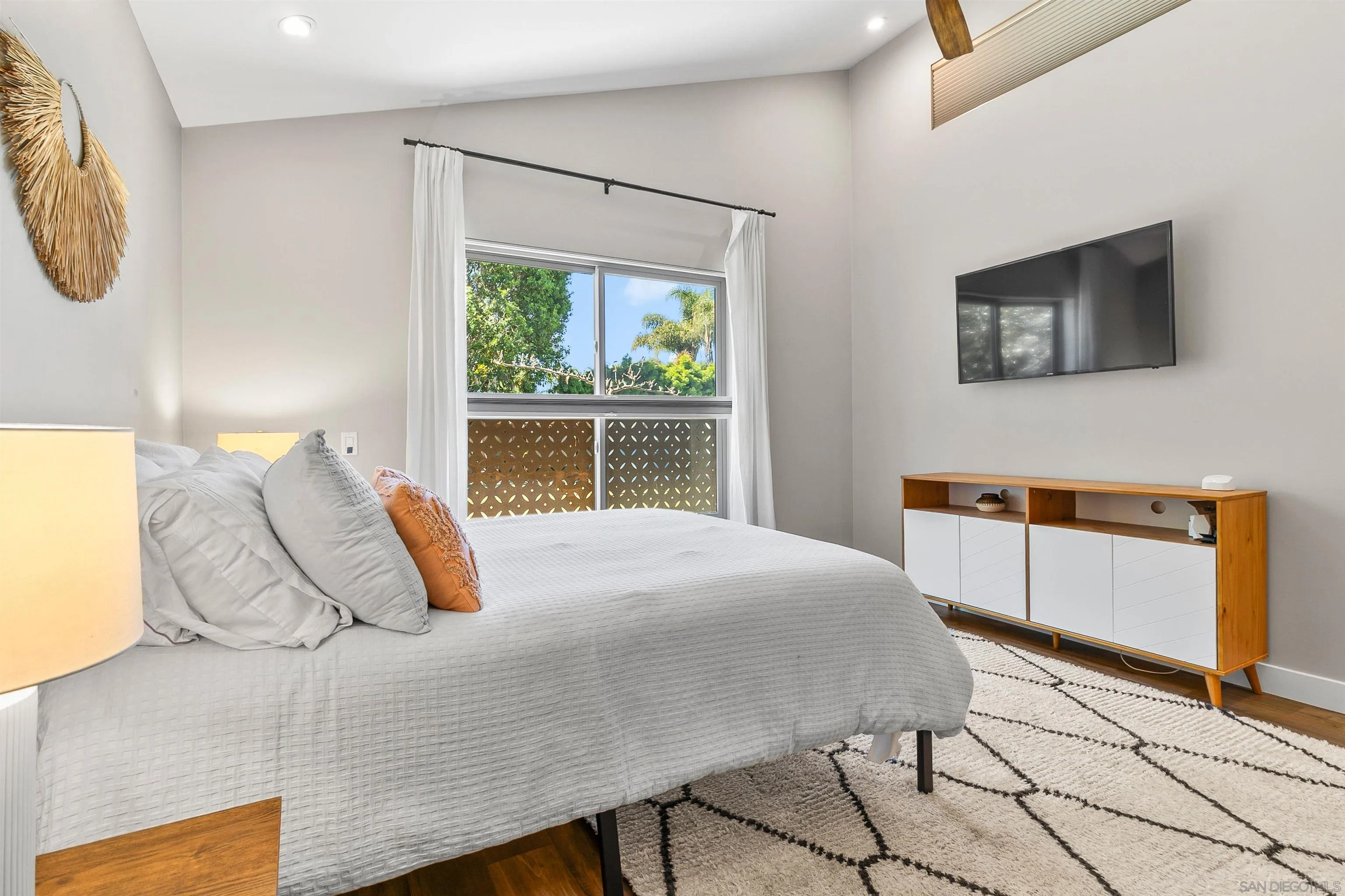 https://cdn.realtyfeed.com/cdn/127/260010999/009a56f273b327b3853501a7fdc53557.webp