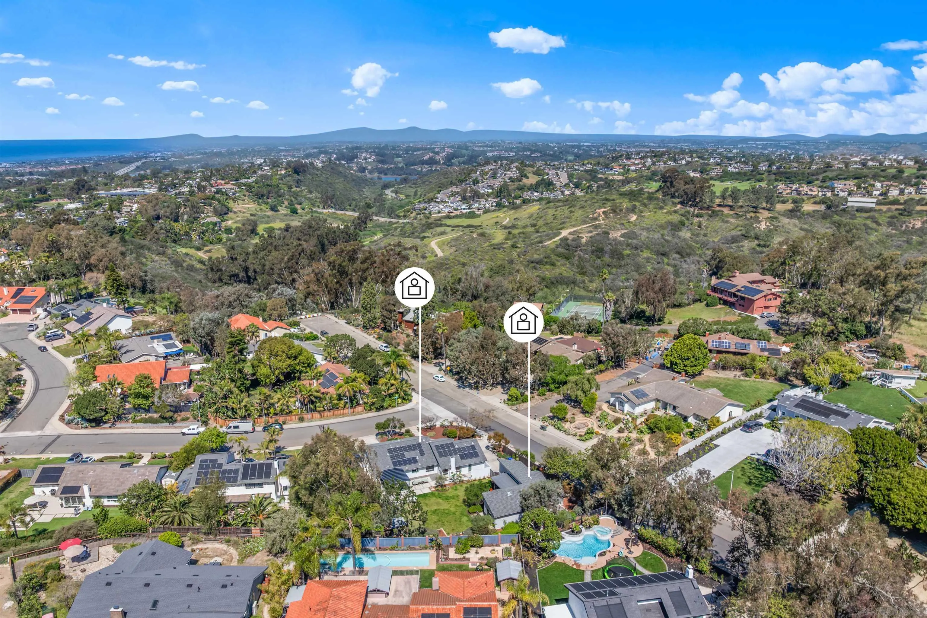 https://cdn.realtyfeed.com/cdn/127/260010999/39ff21e97bc4b7bdfdccd9d10b69ea1b.webp