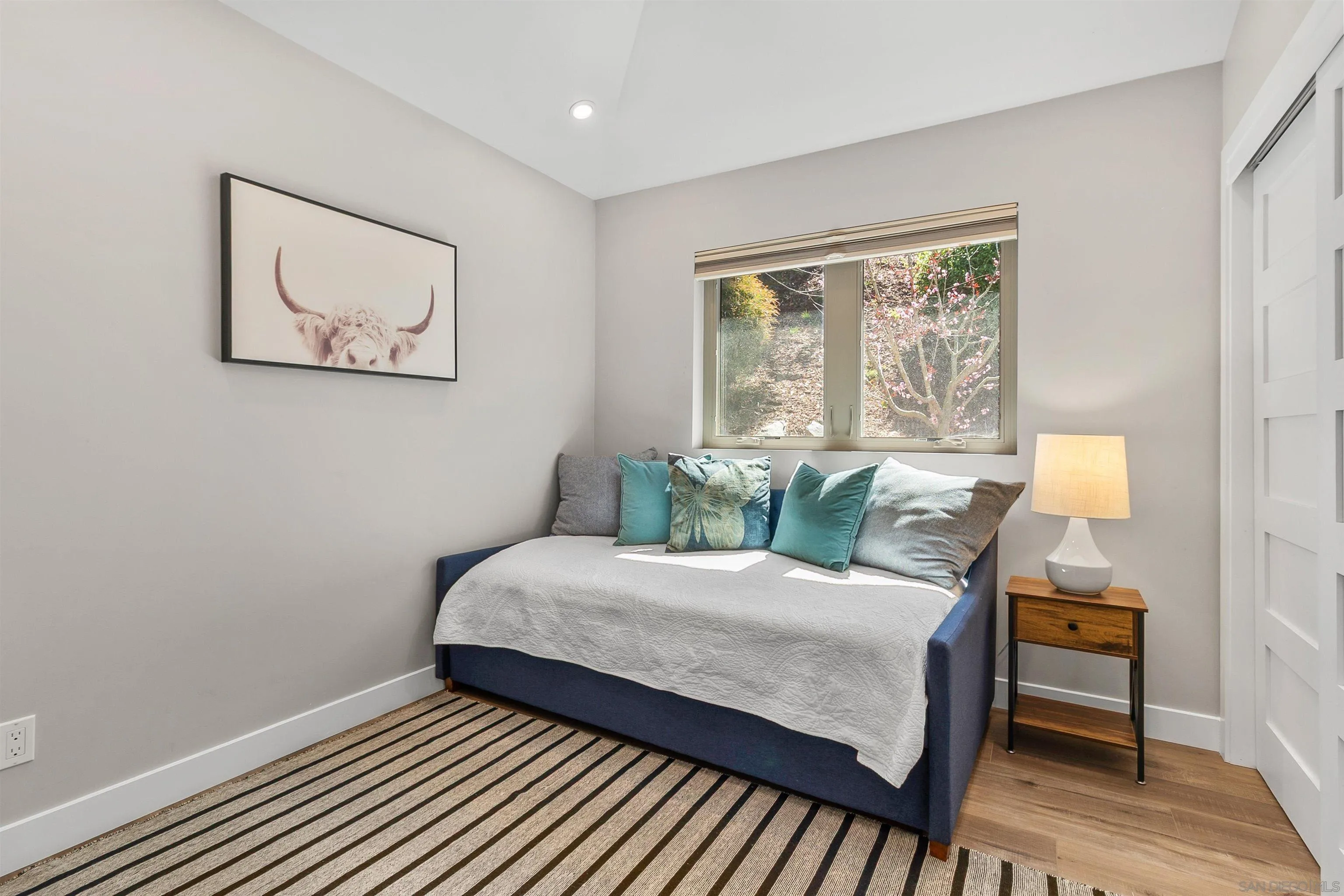 https://cdn.realtyfeed.com/cdn/127/260010999/8034fb183006251fee94b90f72ec1f2b.webp