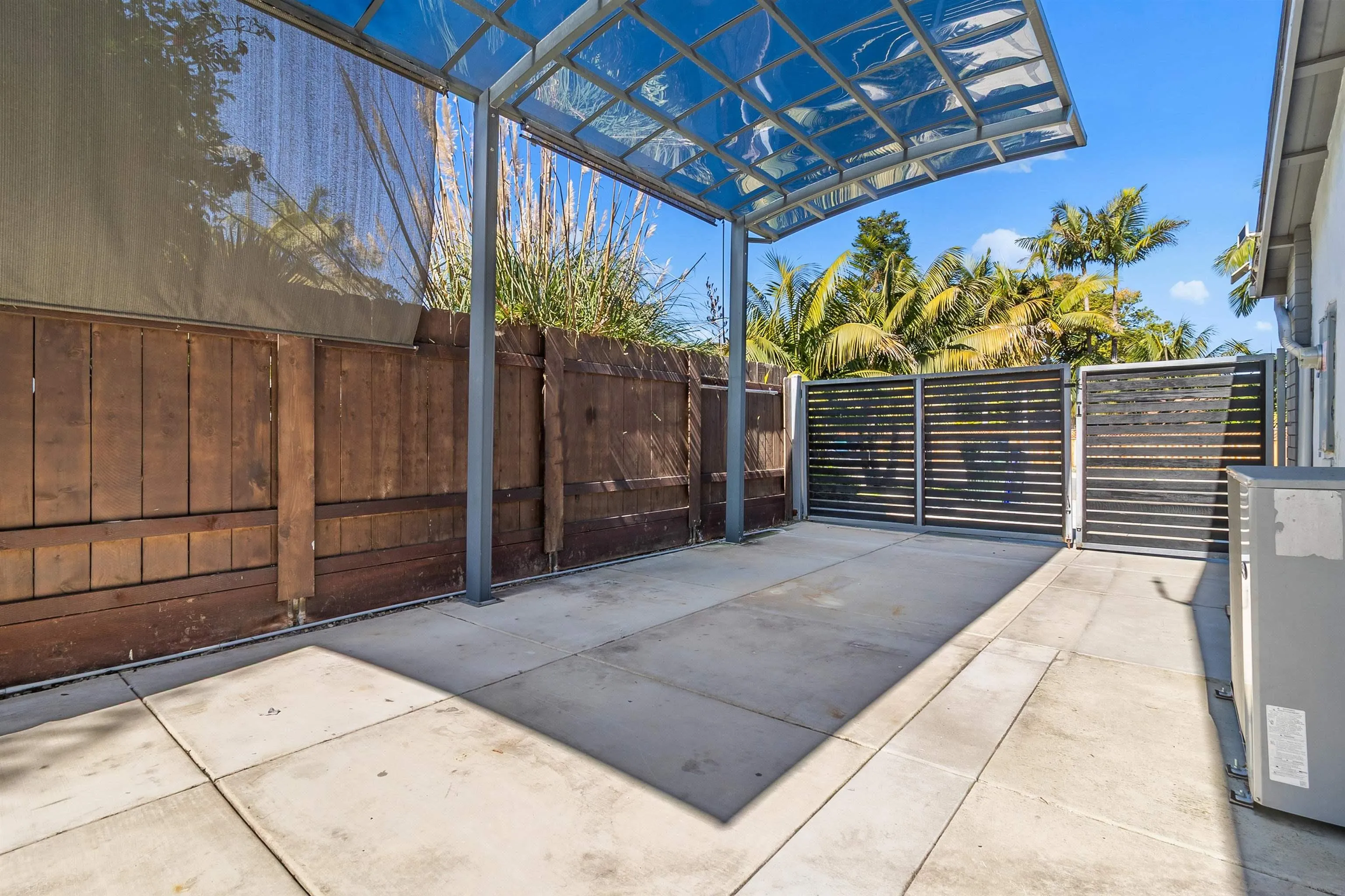 https://cdn.realtyfeed.com/cdn/127/260010999/ce97964a78762cc52ca174585a3a9d4c.webp