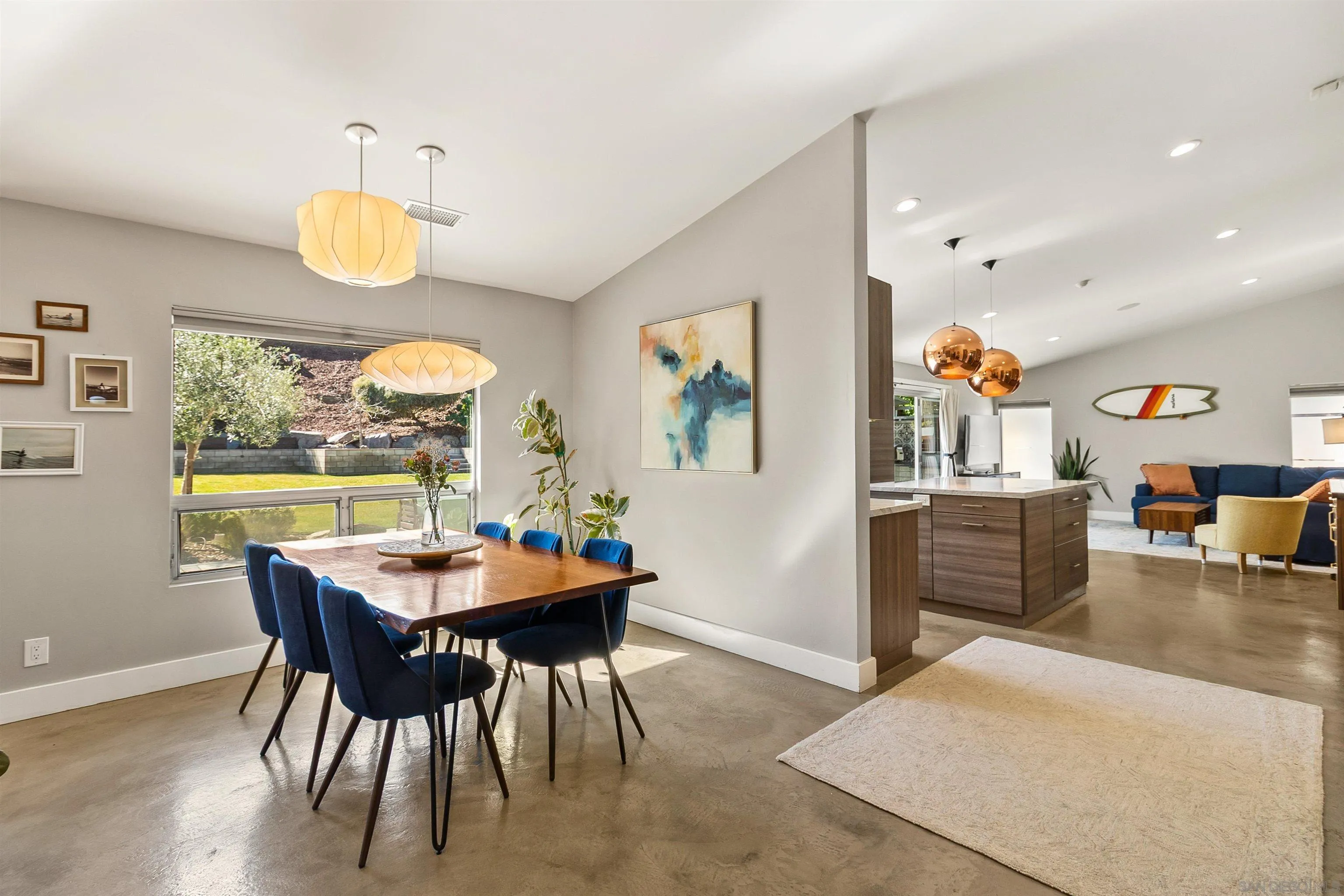 https://cdn.realtyfeed.com/cdn/127/260010999/ff60a7e31ea6823c50ef06e27b68c10b.webp