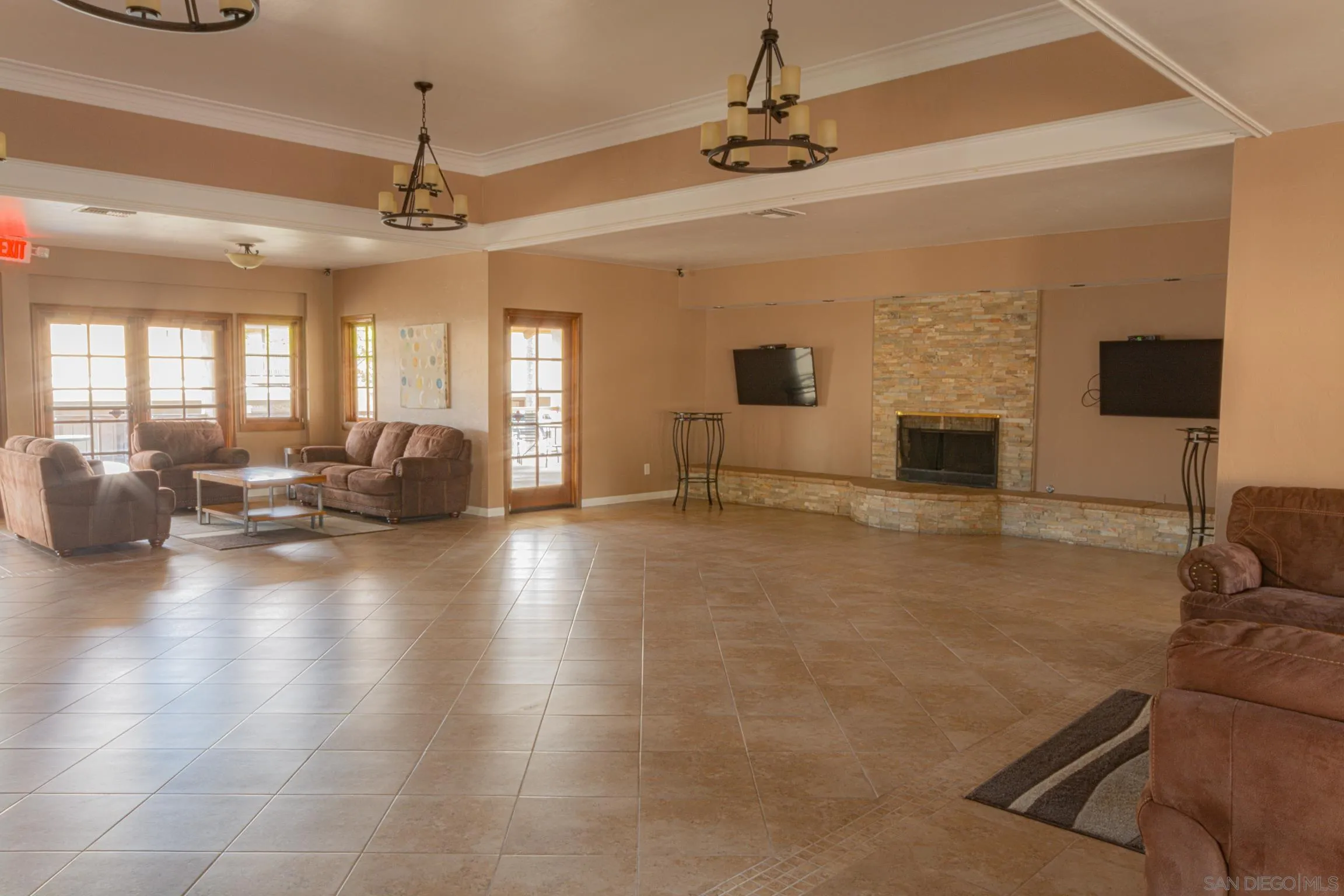 Photo #29: 260011000 Listing: Photo #29